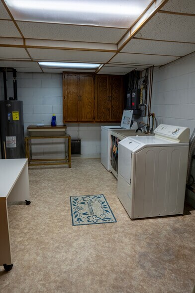 Building Photo - 593 Rice Creek Ter NE