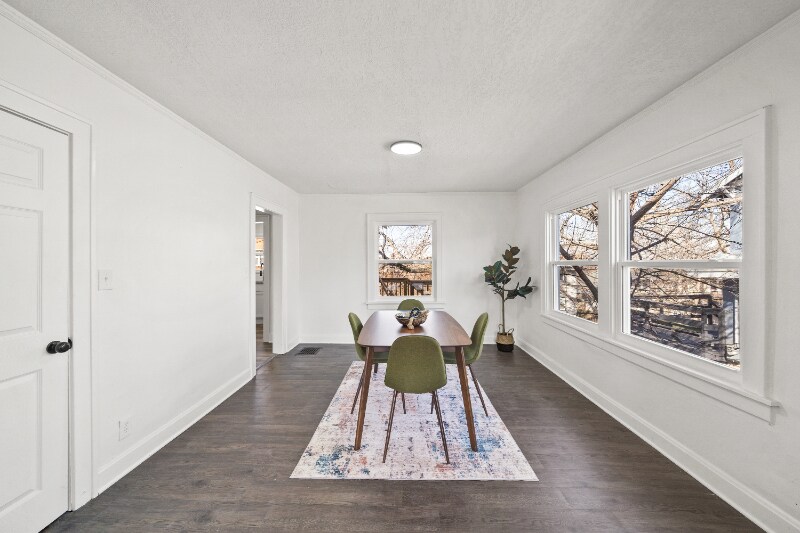Building Photo - 5332 Highland Ave