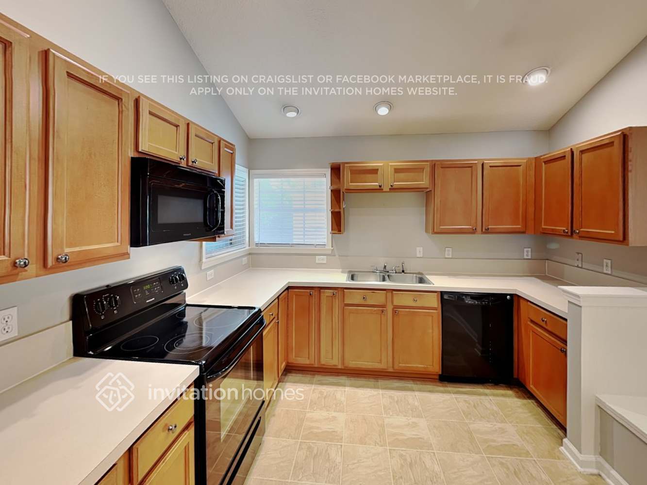 Building Photo - 400 Chamberlain Dr