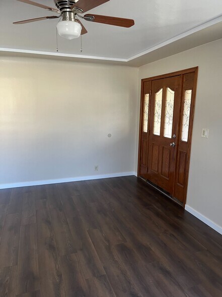 Building Photo - 10408 McNerney Ave