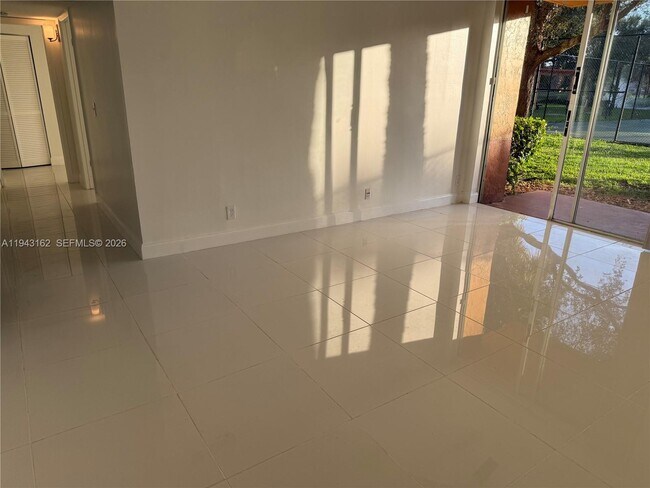 Building Photo - 10773 Cleary Blvd