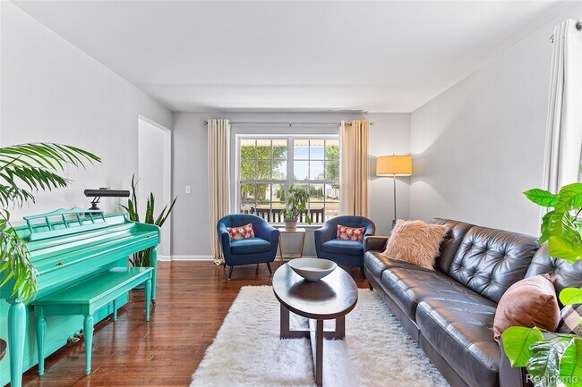 Building Photo - 32724 Laurelwood Ct