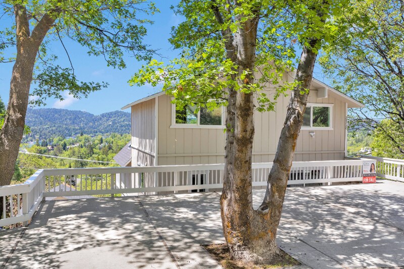 Building Photo - 28720 Zion Dr