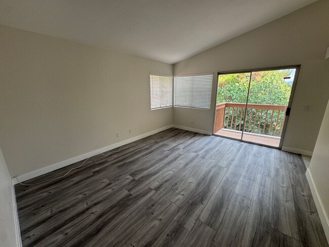 Building Photo - Beautiful 4 Bedroom in Rancho San Diego