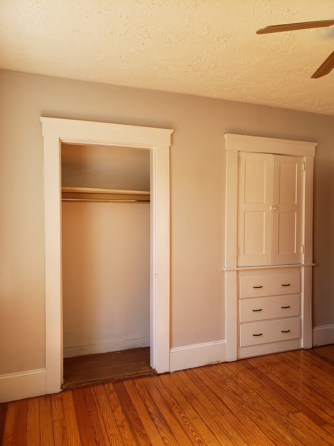 Building Photo - 89 Elmwood Rd