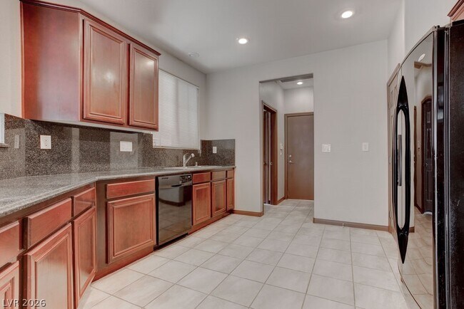 Building Photo - 6255 W Arby Ave