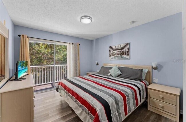 Building Photo - 1017 Park Ridge Cir