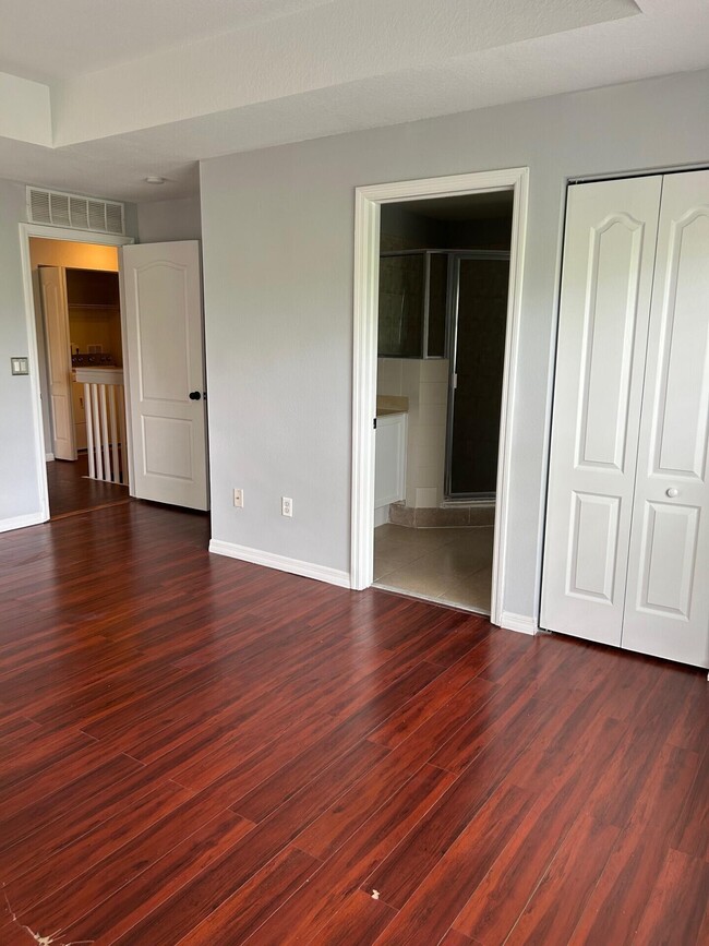 Building Photo - 1412 Seminole Palms Dr