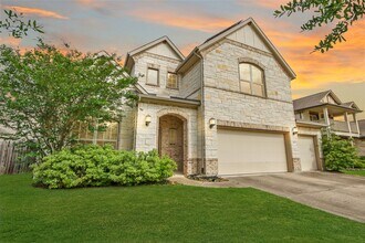 Building Photo - 702 S Galley Dr