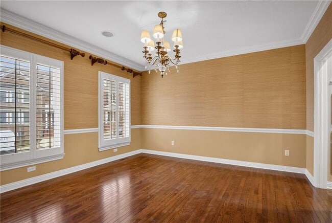 Building Photo - 402 Georgetowne Ct