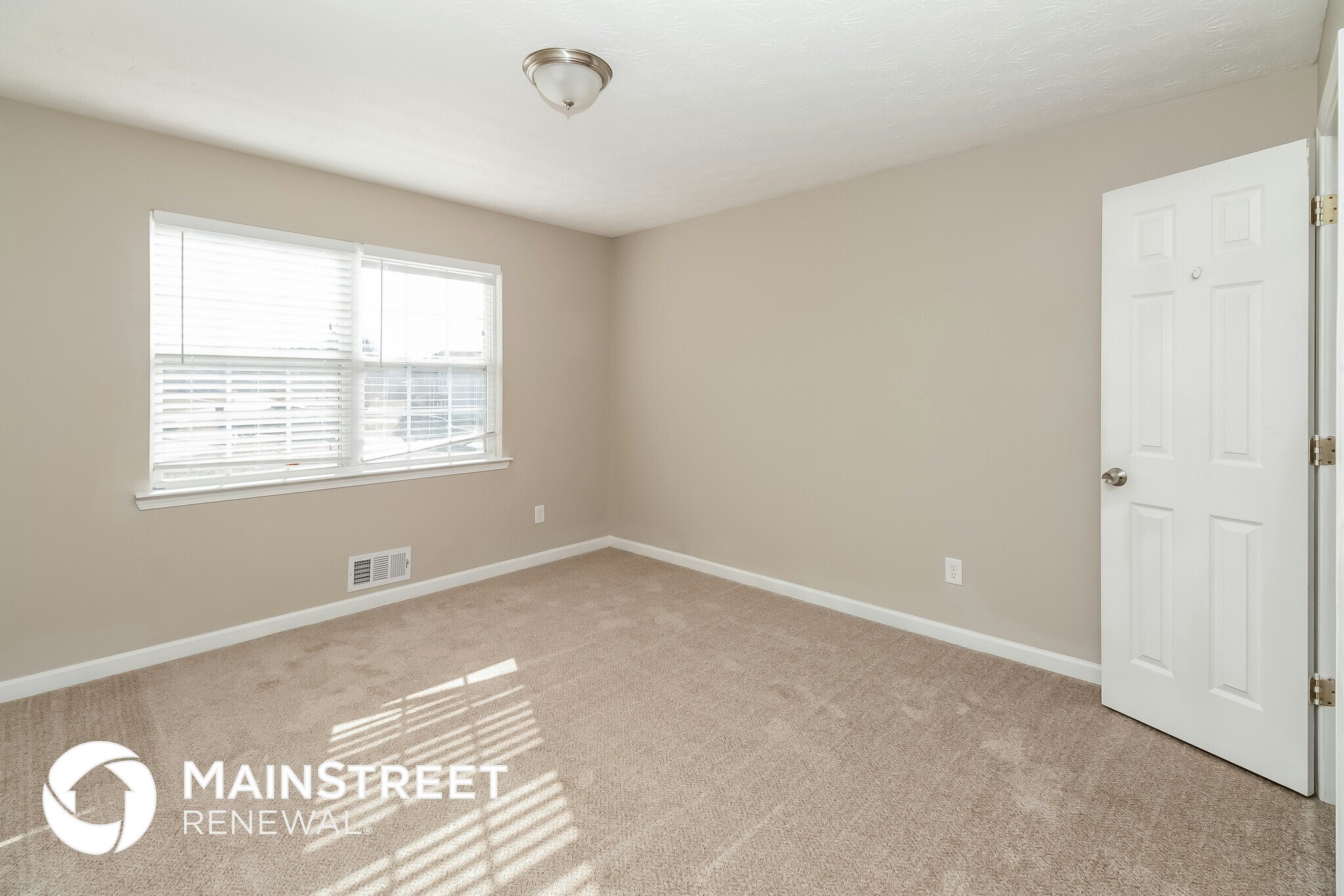 Building Photo - 519 Trinity Tr