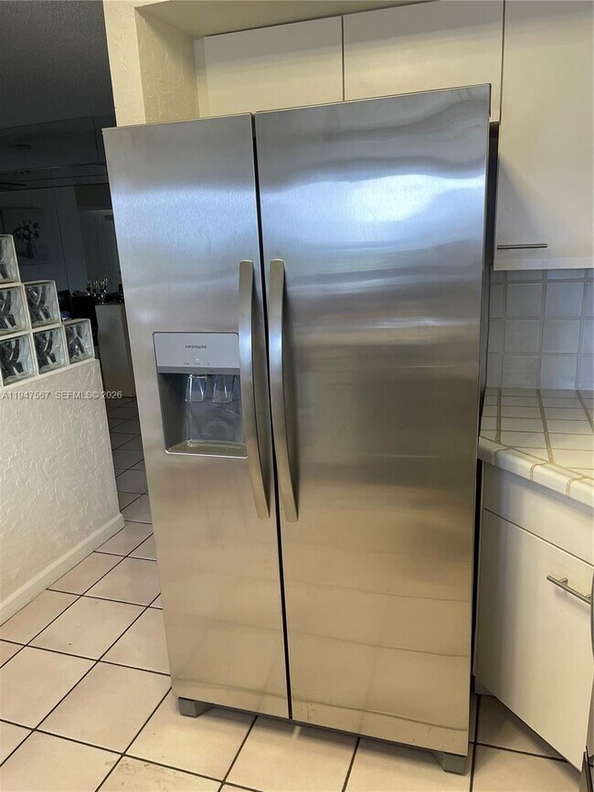 Building Photo - 3530 Mystic Pointe Dr