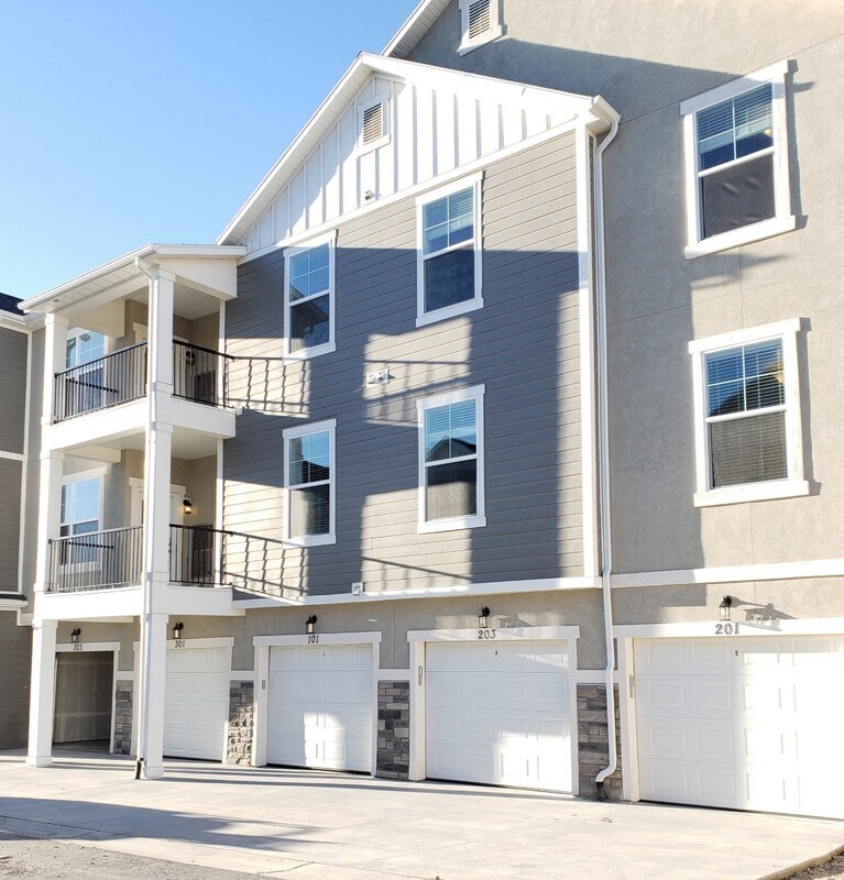 Building Photo - 14648 McKellen Dr