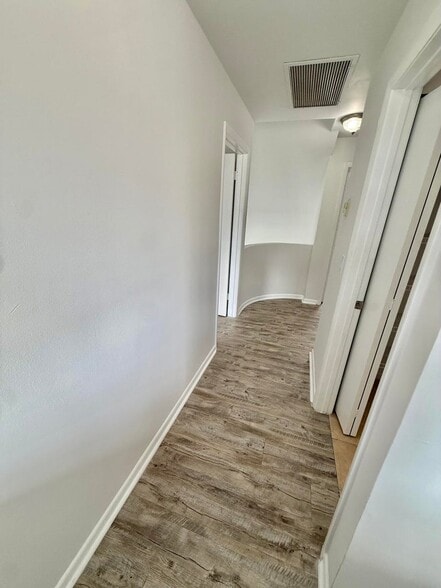 Building Photo - 6307 La Costa Dr