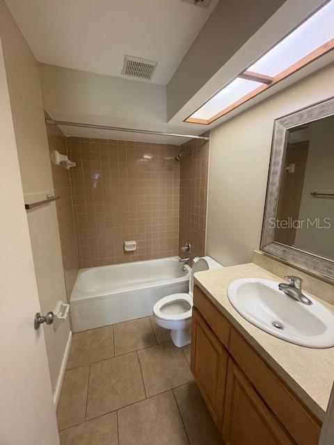 Building Photo - 748 Zella Ln