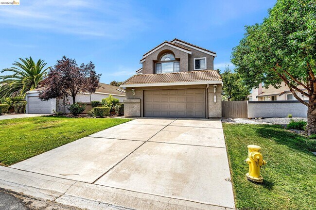 Building Photo - 2451 Cherry Hills Dr