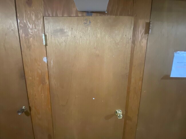 Building Photo - 3553 N Neenah Ave