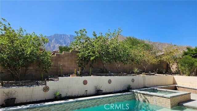 Building Photo - 1245 Mira Luna