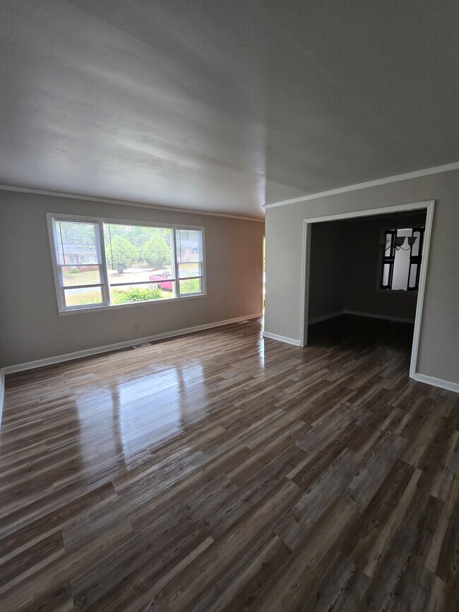 Building Photo - 2367 Danbury Dr