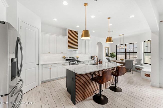 Building Photo - 8048 Gullen Dr