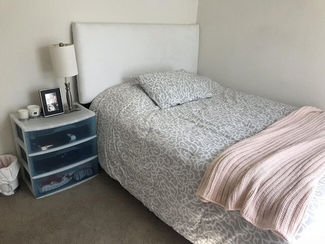 Building Photo - 2006 E Franklin St