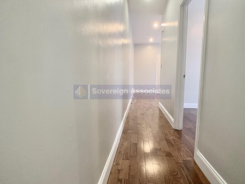 Building Photo - 541 W 156th St