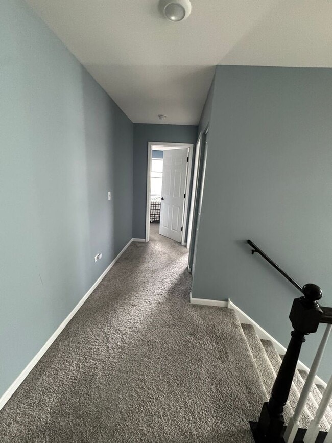 Building Photo - 12648 S Talbot Cir