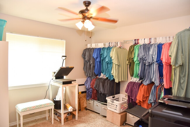 Building Photo - 3813 Oldenburg Ct