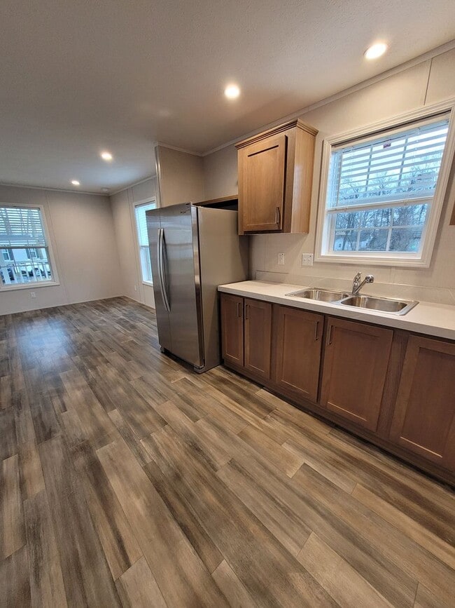 Building Photo - New 2 Bedroom Mobile Home-Denver