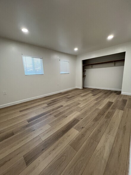 Bedroom 3 - 511 E 213th St