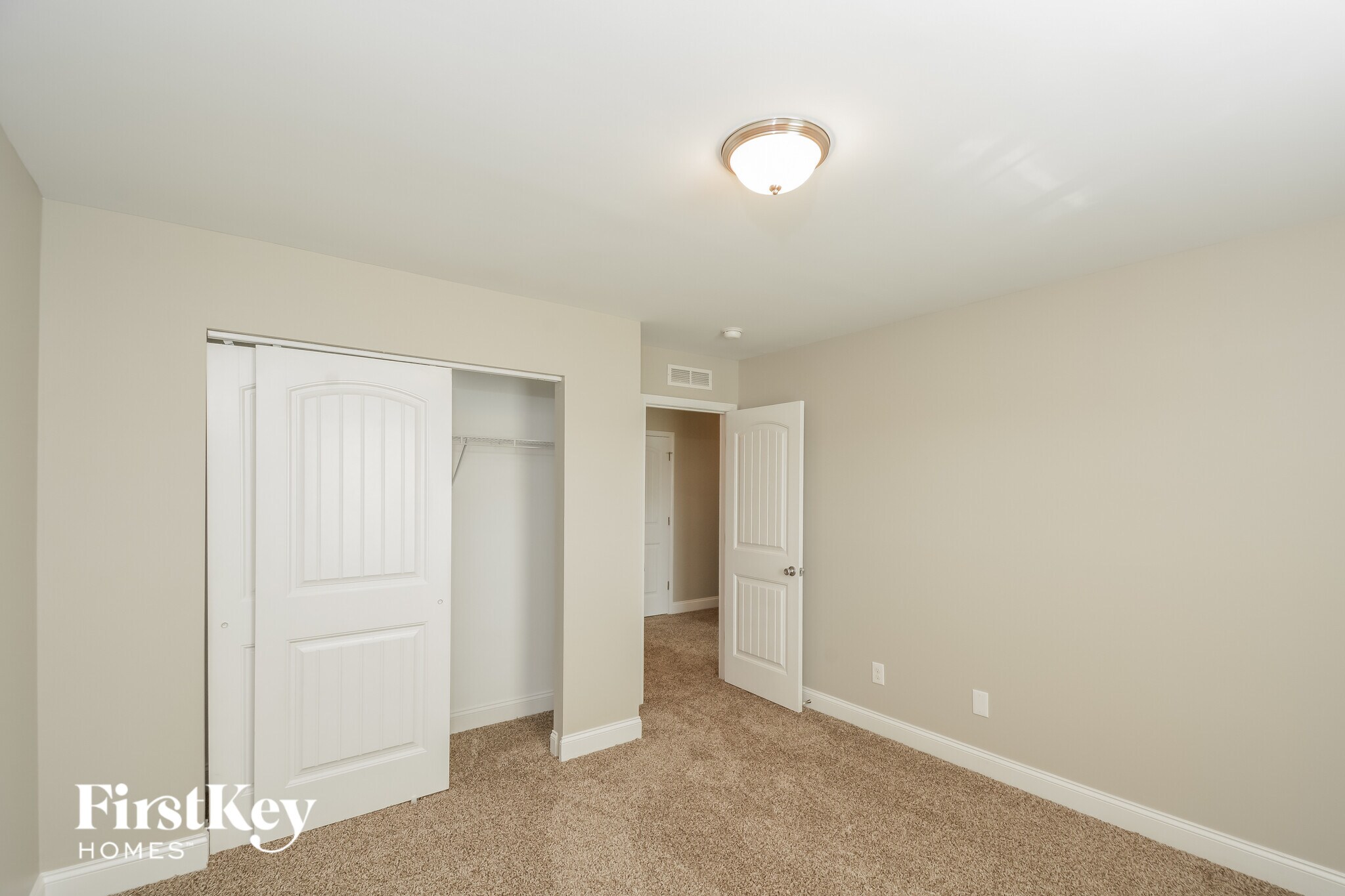 Building Photo - 239 Plymouth Dr