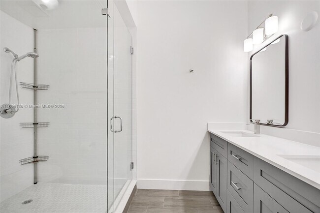 Building Photo - 4163 SW 85th Ave