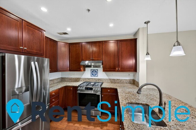 Building Photo - 1418 N Rhodes St