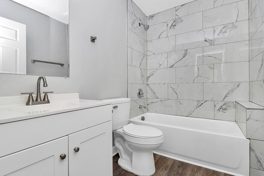 Building Photo - 6300 Monteith Dr