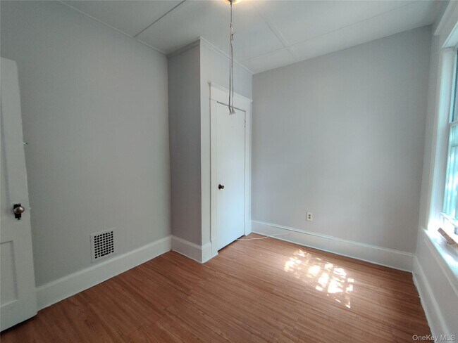 Building Photo - 85 N Hamilton St