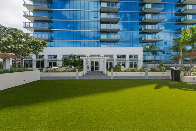 Building Photo - The Collection -  Ocean Views!  1BR/1BA/1PKG