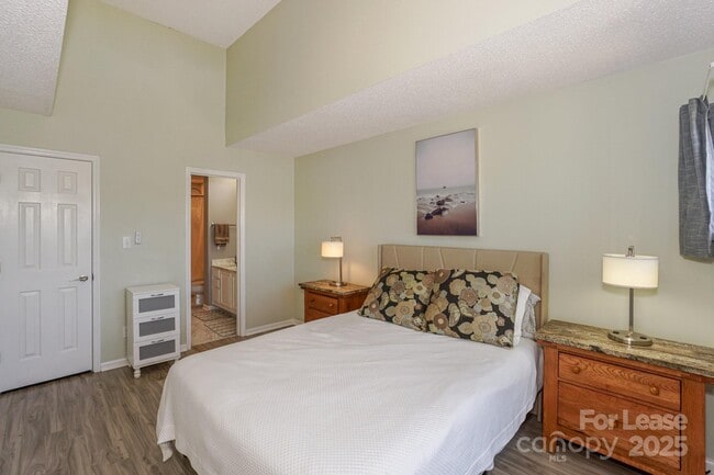 Building Photo - 642 Portside Dr