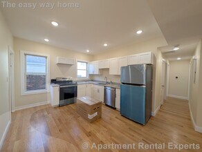 Building Photo - 5-7 Lowell Cir Unit #1