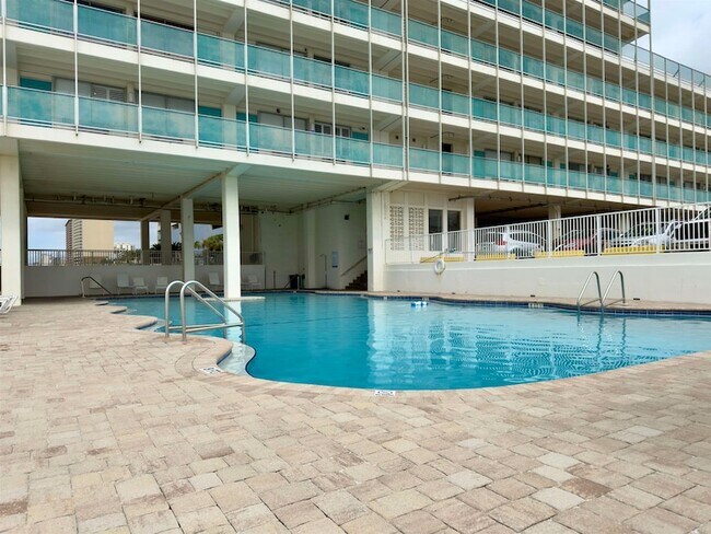 Building Photo - 14401 Front Beach Rd