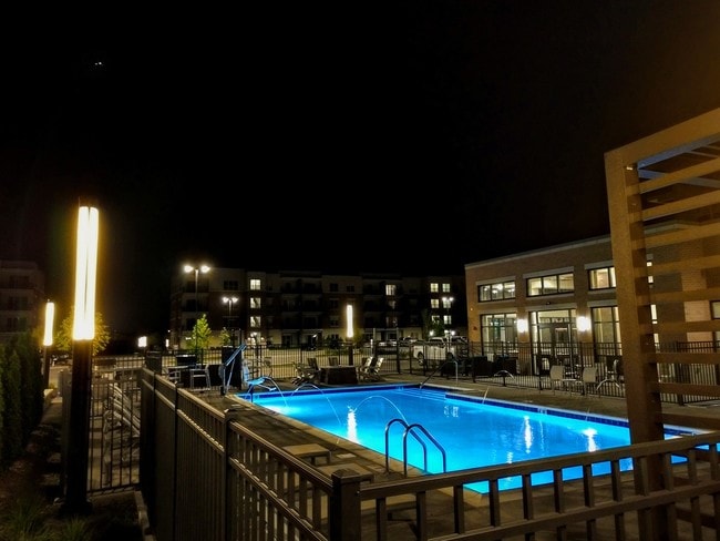 Building Photo - 2520 Watermark Terrace