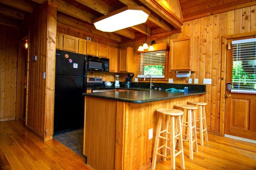 Building Photo - 3563 Emerald Way