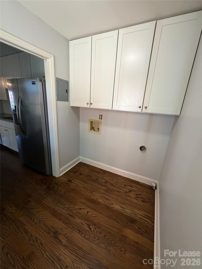 Building Photo - 6648 Bunker Hill Cir