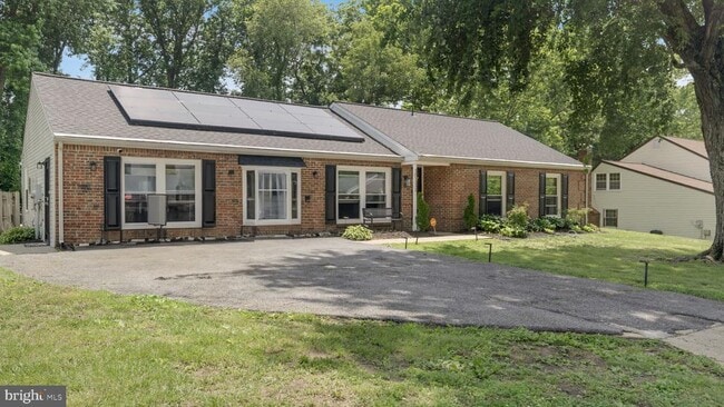 Building Photo - 10111 Cascade Ln