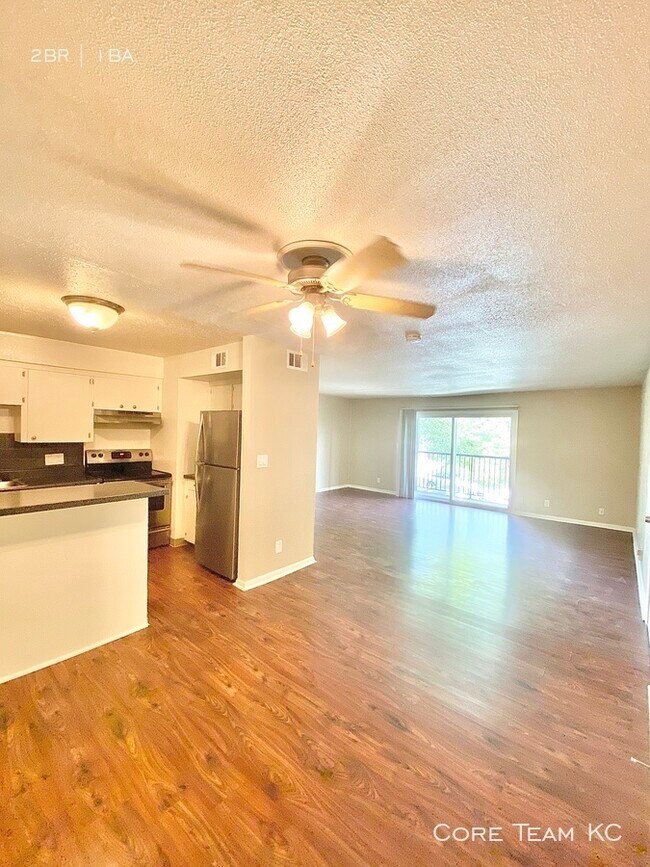 2 Bedroom For Rent! 4031 Oak St Kansas City MO 64111 Apartment Finder