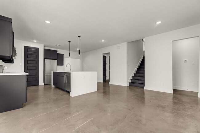 Building Photo - 3006 Alpha Wolf Ct