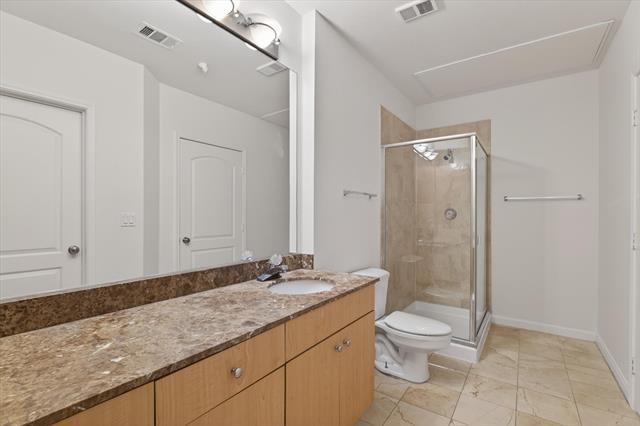 Building Photo - 3225 Turtle Creek Blvd
