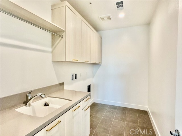 Building Photo - 101 Chapman