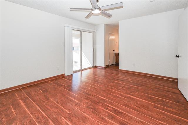 Building Photo - 1963 Shorewood Dr