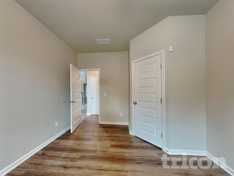 Building Photo - 15 Ridgewood Wy