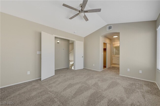 Building Photo - 170 Mirador St